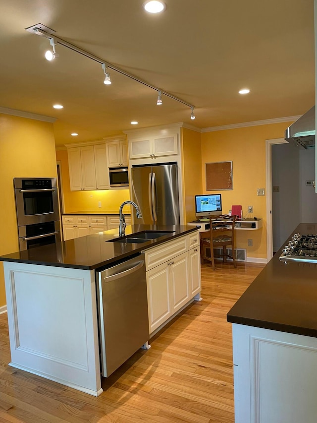 3169 Halesworth Rd, Columbus, OH 43221 - photo 24