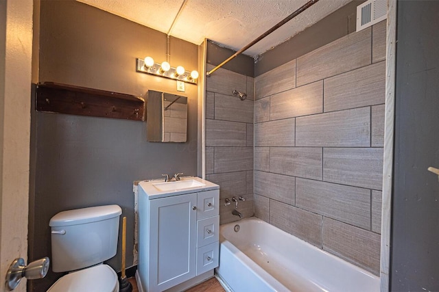330 S Harris Ave, Columbus, OH 43204 - full bath featuring shower / tub combination and vanity