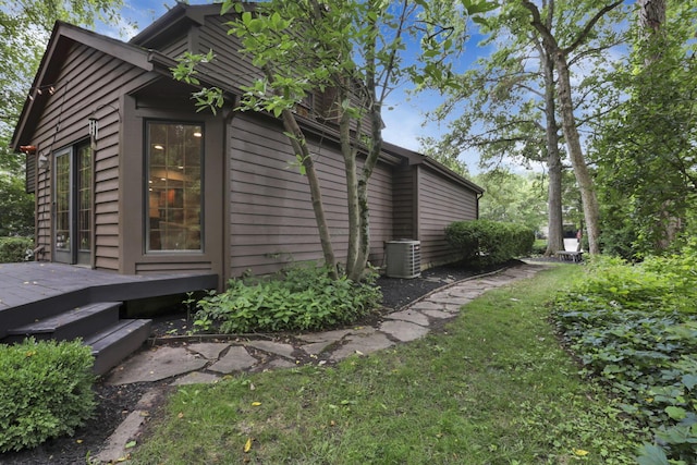 1100 Riva Ridge Blvd, Columbus, OH 43230 - view of home's exterior featuring a wooden deck