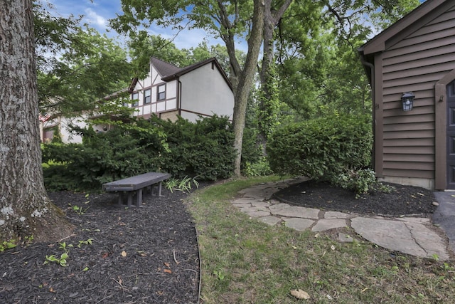 1100 Riva Ridge Blvd, Columbus, OH 43230 - view of yard