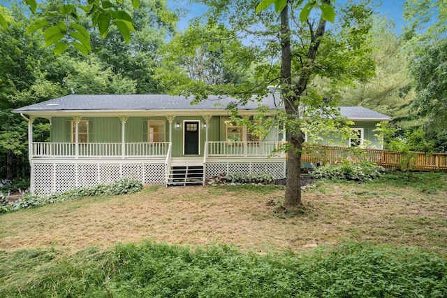 13900 Justin Rd, Utica, OH 43080 - ranch-style home with covered porch and a front yard