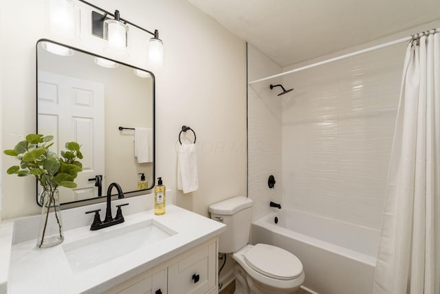 13900 Justin Rd, Utica, OH 43080 - bathroom with vanity and shower / tub combo with curtain