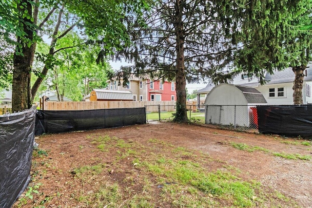 114 N 7th St, Newark, OH 43055 - view of yard featuring a shed
