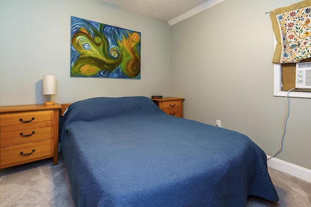 2686 Wicklow Rd, Columbus, OH 43204 - bedroom with carpet floors and baseboards
