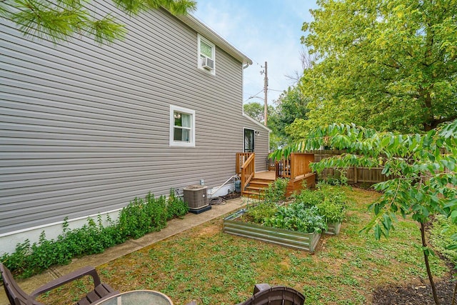 2686 Wicklow Rd, Columbus, OH 43204 - view of yard with a garden, a deck, and cooling unit
