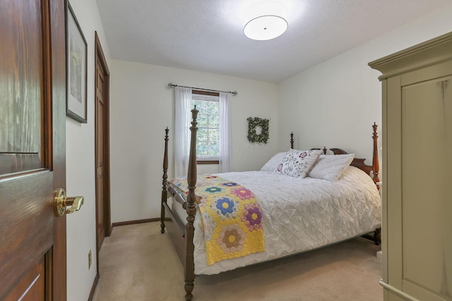 680 Rainbow Dr NW, Lancaster, OH 43130 - bedroom with light colored carpet