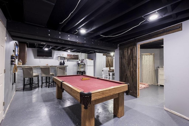 9710 Butcher Rd, Mount Vernon, OH 43050 - rec room featuring a bar and billiards