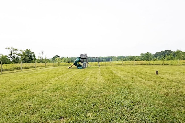 9710 Butcher Rd, Mount Vernon, OH 43050 - view of grassy yard