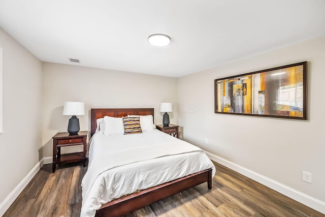 114 N Trine St, Canal Winchester, OH 43110 - bedroom with wood finished floors and baseboards