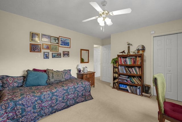 8421 Ransom Rd, Mount Vernon, OH 43050 - bedroom with carpet flooring, a ceiling fan, and a closet