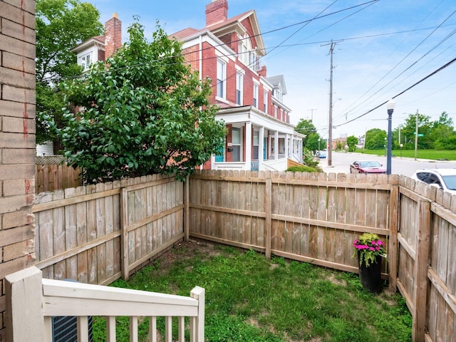 119 Miami Ave Unit 119, Columbus, OH 43203 - view of yard
