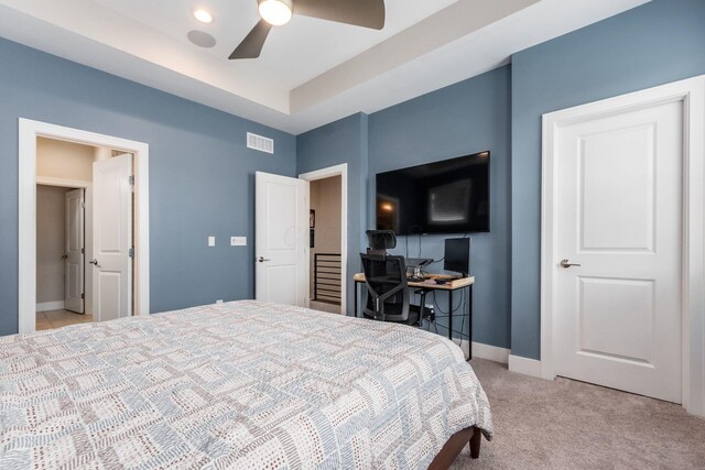 1232 N Grant Ave, Columbus, OH 43201 - bedroom featuring light carpet and ceiling fan