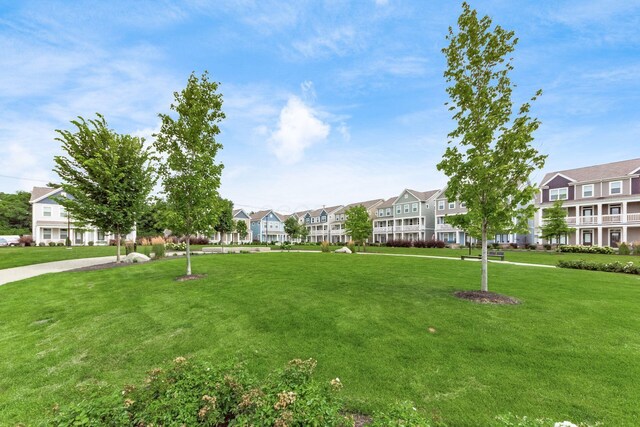 1232 N Grant Ave, Columbus, OH 43201 - surrounding community with a residential view and a lawn