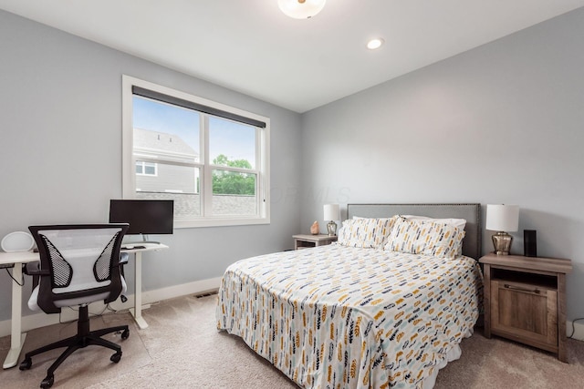1232 N Grant Ave, Columbus, OH 43201 - bedroom featuring light colored carpet, a desk, and recessed lighting