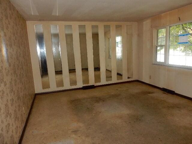 1549 Alpine Dr, Columbus, OH 43229 - carpeted spare room featuring wallpapered walls