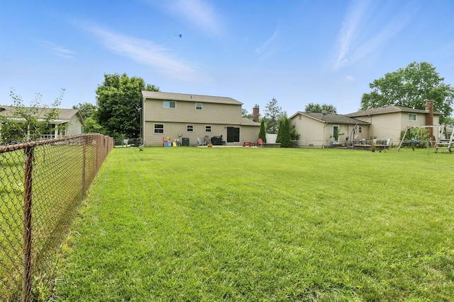2036 Queensbridge Dr, Columbus, OH 43235 - view of fenced backyard