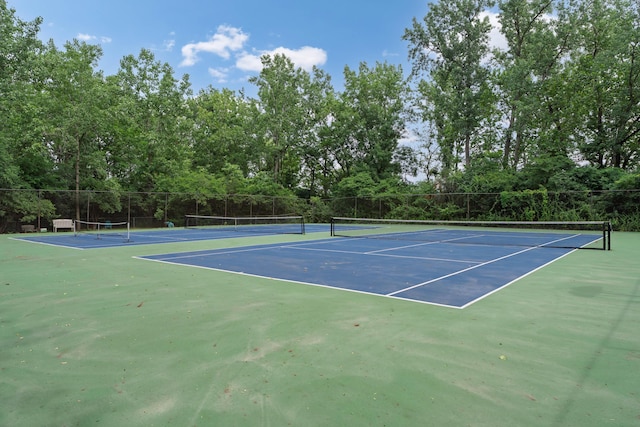1481 Cliff Ct Unit 58-A, Columbus, OH 43204 - view of tennis court with community basketball court