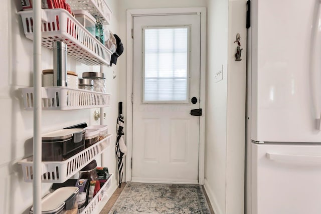 220 Robinwood Ave, Columbus, OH 43213 - view of doorway