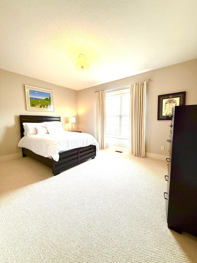 2000 Forestview Ln, Delaware, OH 43015 - bedroom with carpet flooring and baseboards