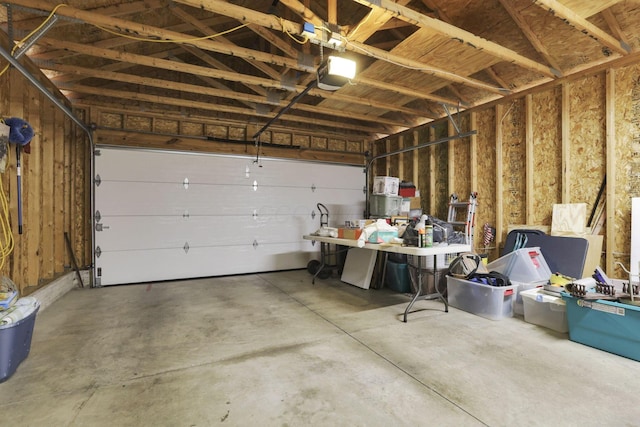 3991 Shannon Green Dr Unit 152, Canal Winchester, OH 43110 - garage with a garage door opener