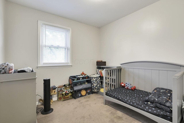1535 S Hamilton Rd, Columbus, OH 43227 - bedroom featuring carpet floors