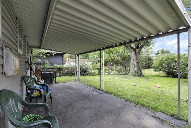 1535 S Hamilton Rd, Columbus, OH 43227 - view of patio / terrace