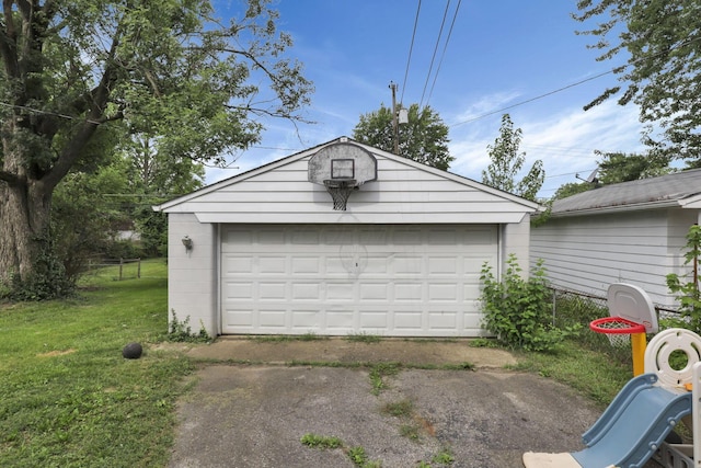 1535 S Hamilton Rd, Columbus, OH 43227 - view of detached garage