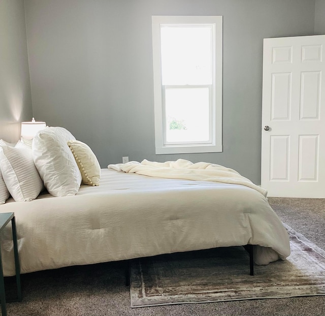 652 E 6th Ave, Lancaster, OH 43130 - view of carpeted bedroom