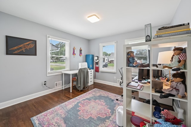 2931 Templeton Rd, Columbus, OH 43209 - office featuring wood finished floors and baseboards