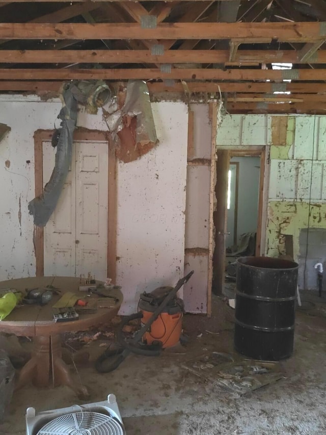 10646 Watson Rd SE, Heath, OH 43056 - view of misc room