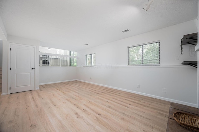 260 Old Coach Pl, Canal Winchester, OH 43110 - empty room featuring light wood-style flooring and baseboards