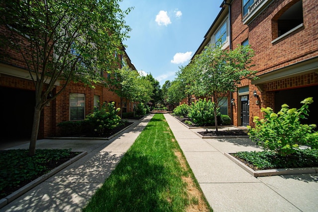 29 Victorian Gate Way, Columbus, OH 43215 - view of property's community