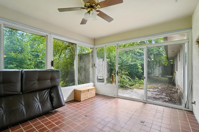 5050 Bixby Rd, Groveport, OH 43125 - unfurnished sunroom featuring plenty of natural light and a ceiling fan