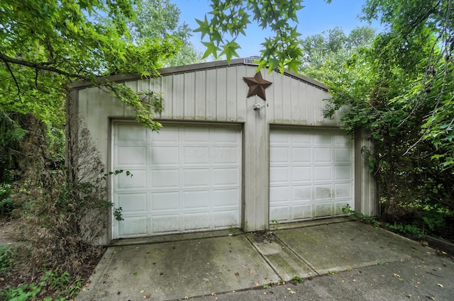 5050 Bixby Rd, Groveport, OH 43125 - view of detached garage