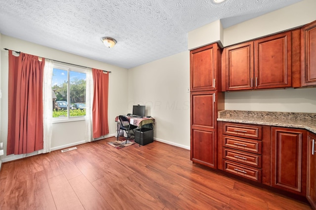3254 Brookview Way Unit 15, Columbus, OH 43221 - interior space with wood finished floors and a textured ceiling