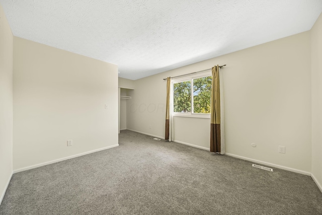 3254 Brookview Way Unit 15, Columbus, OH 43221 - carpeted spare room featuring baseboards and a textured ceiling