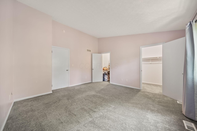 3254 Brookview Way Unit 15, Columbus, OH 43221 - unfurnished bedroom featuring carpet flooring and a spacious closet