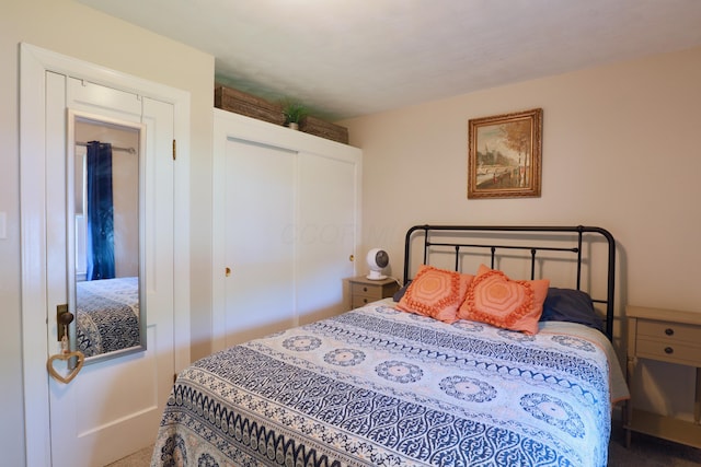 822 Rutter Ave, Lancaster, OH 43130 - carpeted bedroom featuring a closet