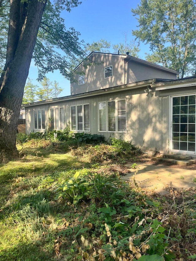 190 Inah Ave, Columbus, OH 43228 - view of home's exterior