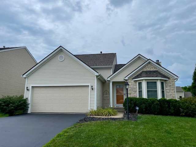 411 Yale Cir, Pickerington, OH 43147 - photo 1