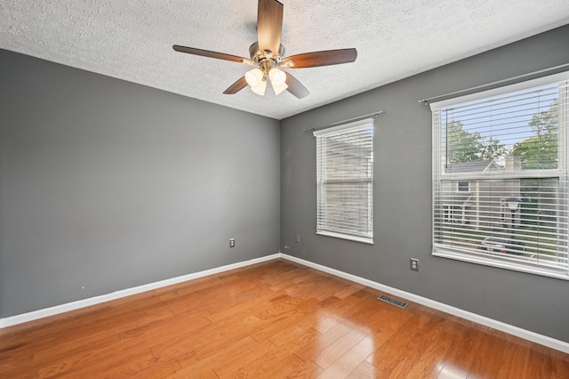 3409 Eastwoodlands Trl, Hilliard, OH 43026 - photo 24