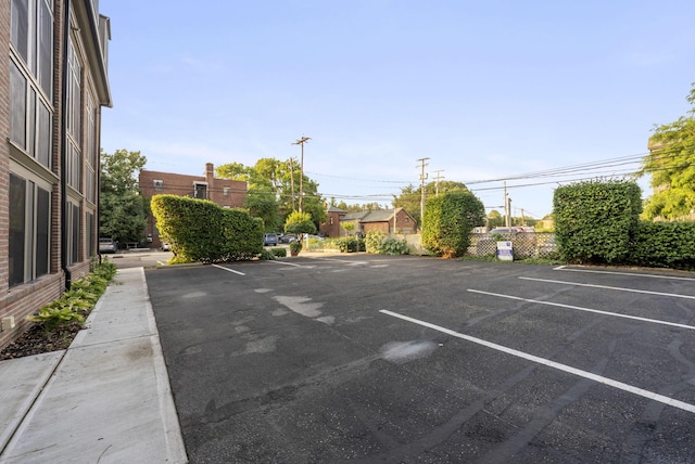 583 E Walnut St, Columbus, OH 43215 - view of uncovered parking lot