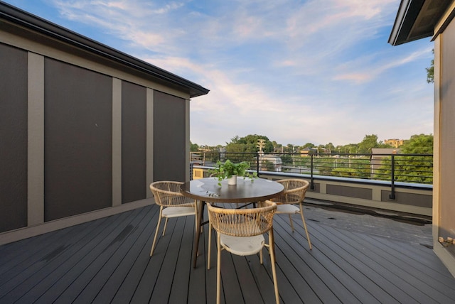 583 E Walnut St, Columbus, OH 43215 - view of wooden terrace