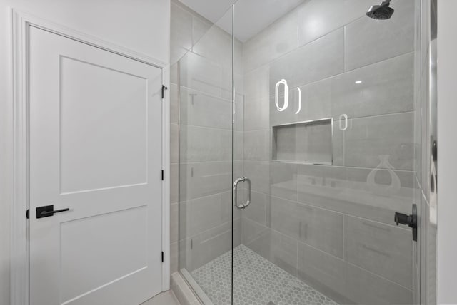 583 E Walnut St, Columbus, OH 43215 - bathroom featuring a stall shower