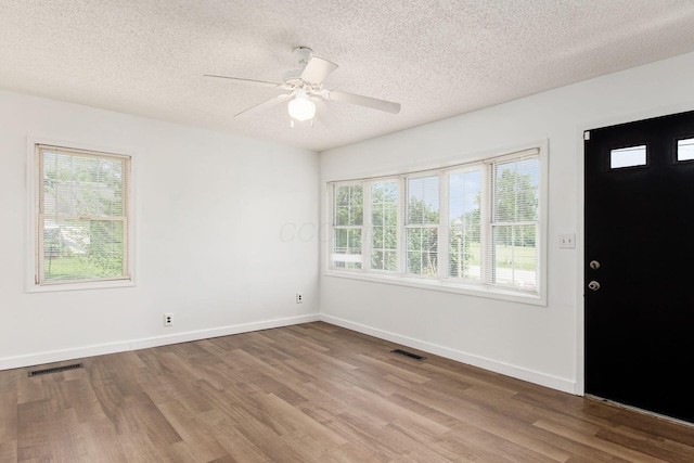 2929 El Paso Dr, Columbus, OH 43204 - photo 10