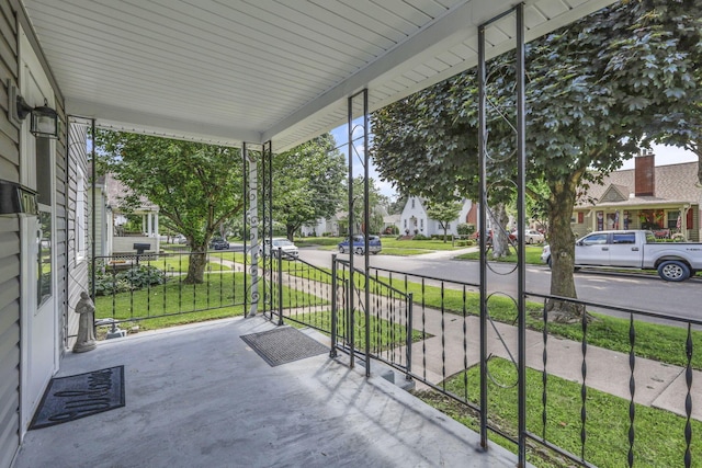 716 N Mount Pleasant Ave, Lancaster, OH 43130 - porch with a residential view