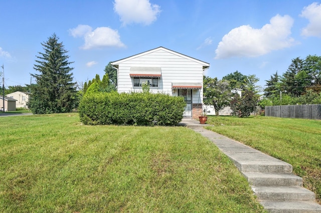 617 Athens St, Columbus, OH 43204 - view of shotgun-style home