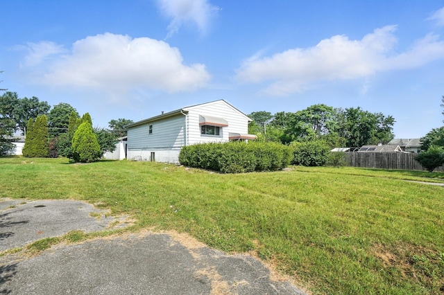 617 Athens St, Columbus, OH 43204 - view of yard