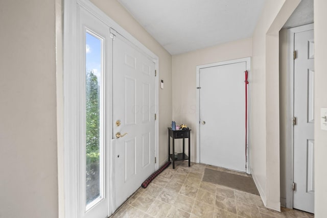 1290 Paddington Ct, Columbus, OH 43230 - foyer entrance with baseboards
