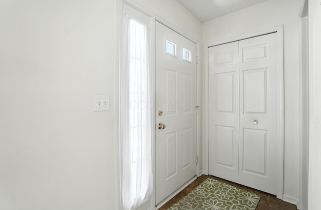 6281 Mcnaughten Place Ln Unit 24, Columbus, OH 43213 - view of foyer